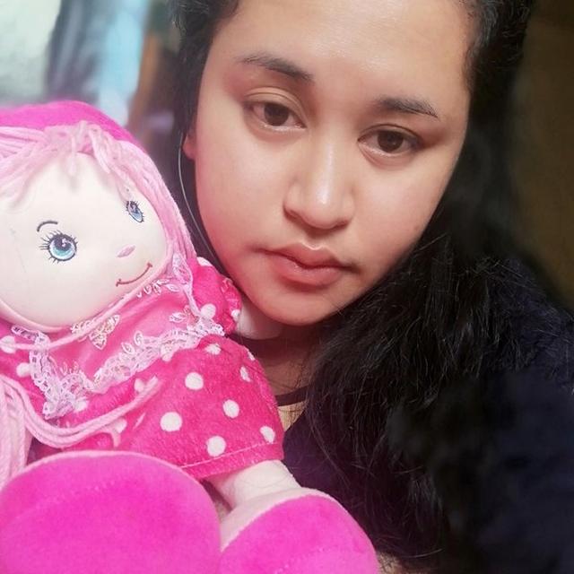 Au pair Lovely in -